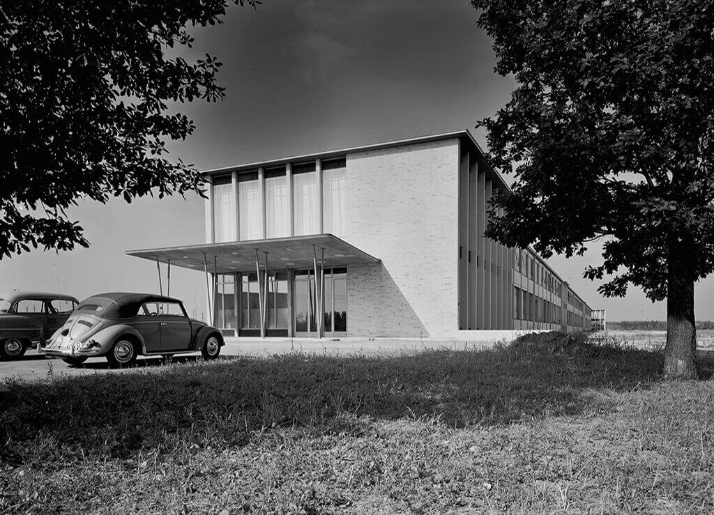 1950–1954-DER VORLÄUFER VON MBS: „DAS ATELIER“